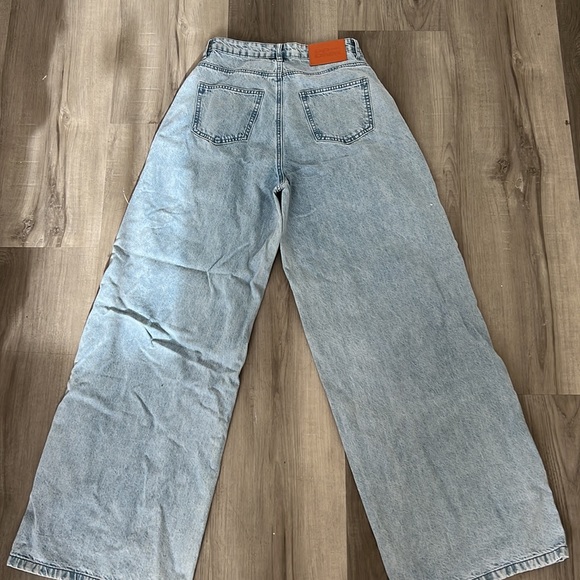 Princess Polly Baggy Wide Leg Jeans - Picture 3 of 3